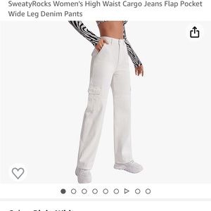 Sweaty rocks, white, cargo pants